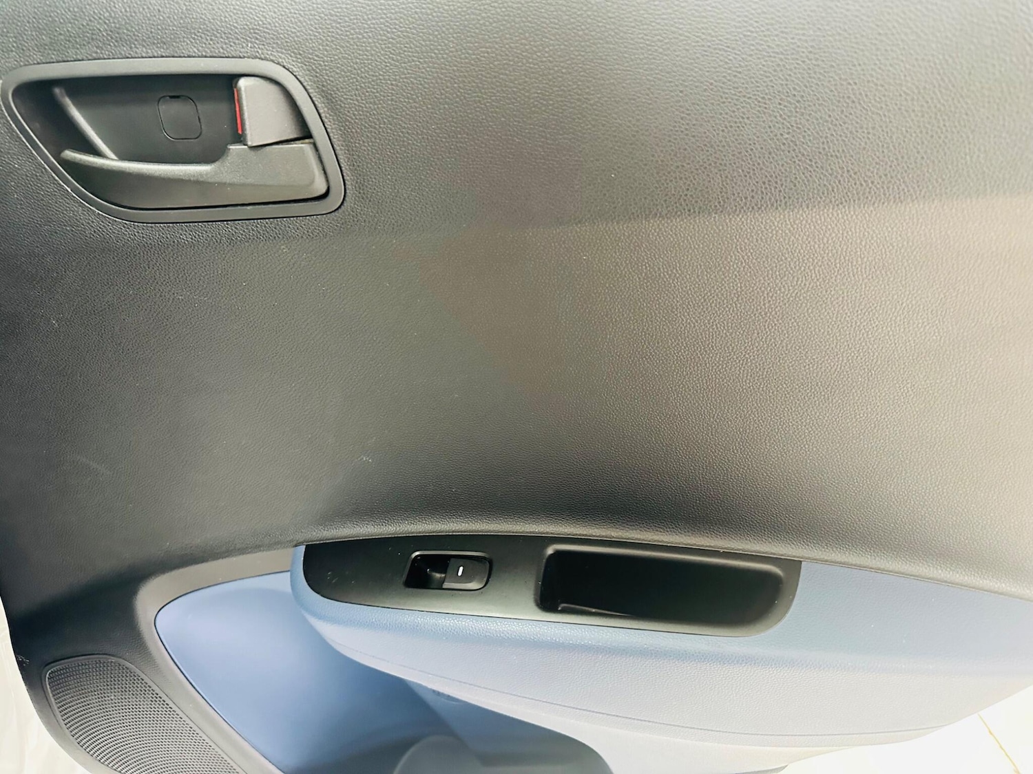 Used Hyundai i10 2015 for sale - 77611819: Photo 37