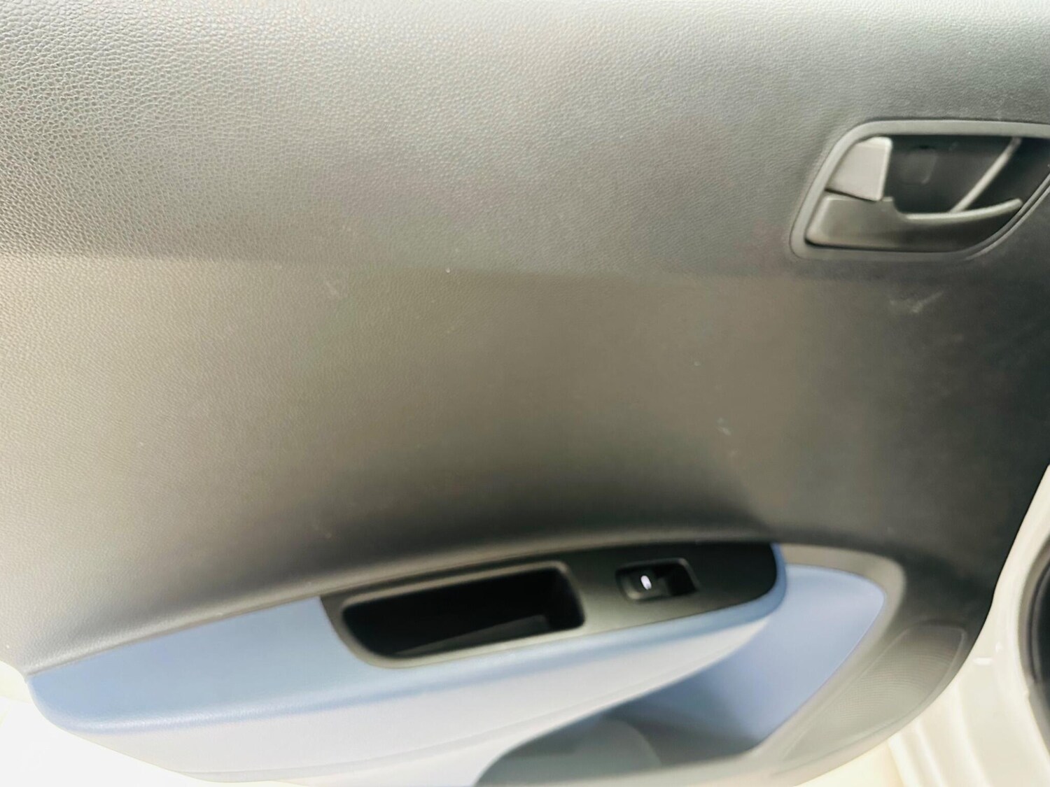 Used Hyundai i10 2015 for sale - 77611819: Photo 39