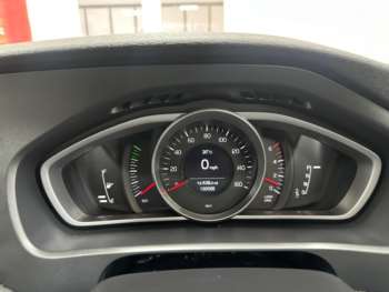 Used Volvo V40 Cross Country 2016 for sale - 75463757: Photo