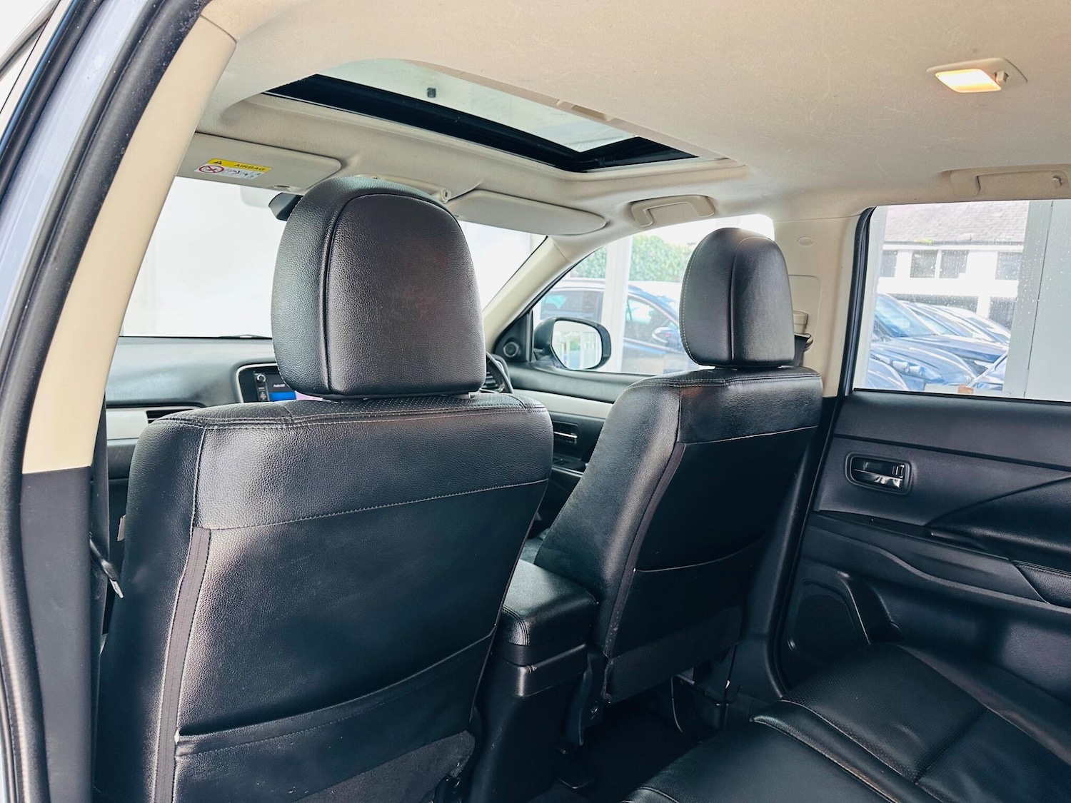 Used Mitsubishi Outlander 2015 for sale - 77824732: Photo 31