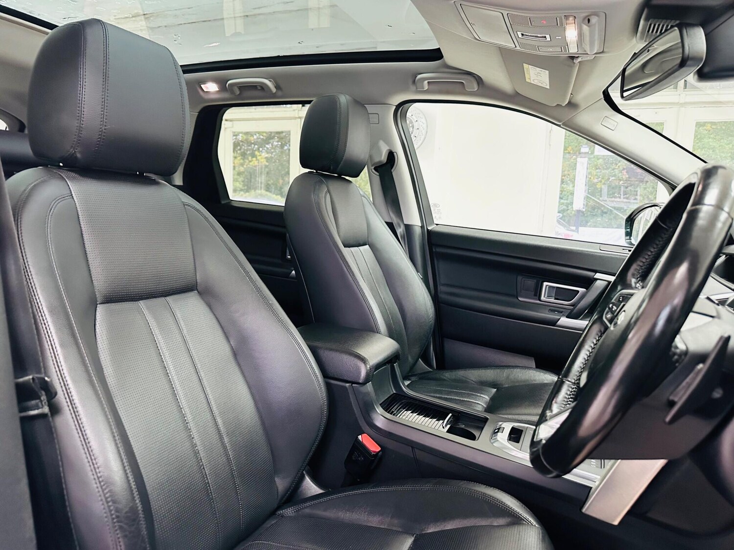 Used Land Rover Discovery Sport 2016 for sale - 76215171: Photo 33