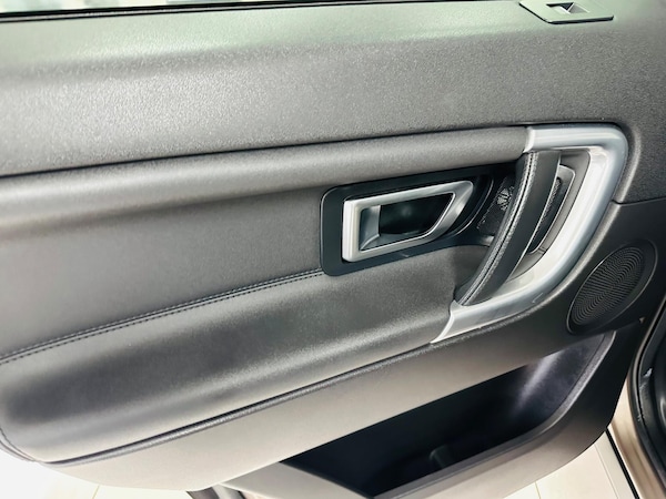 Used Land Rover Discovery Sport 2016 for sale - 76215171: Photo 45