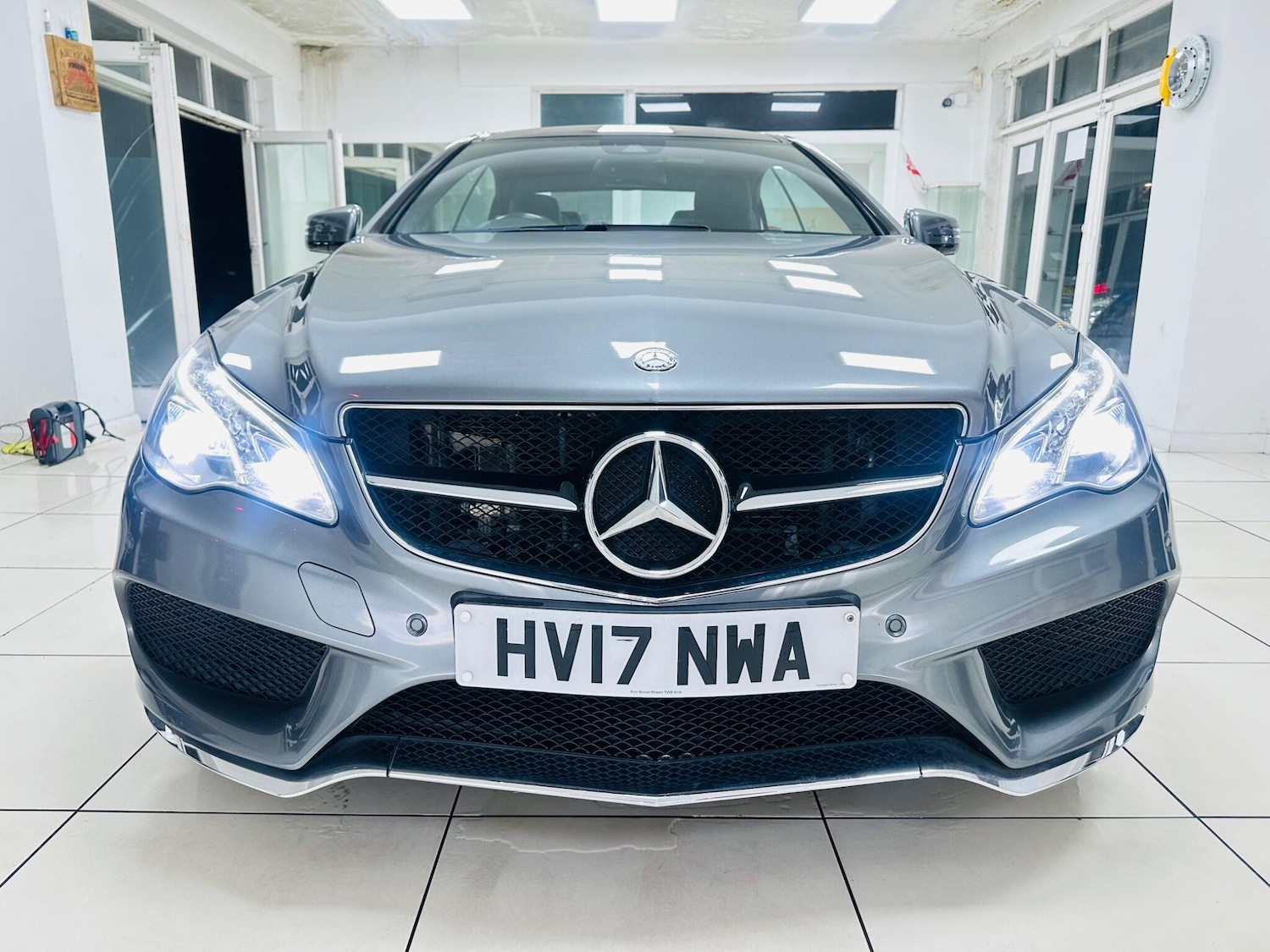 Used Mercedes-Benz E Class 2017 for sale - 77306137: Photo 3