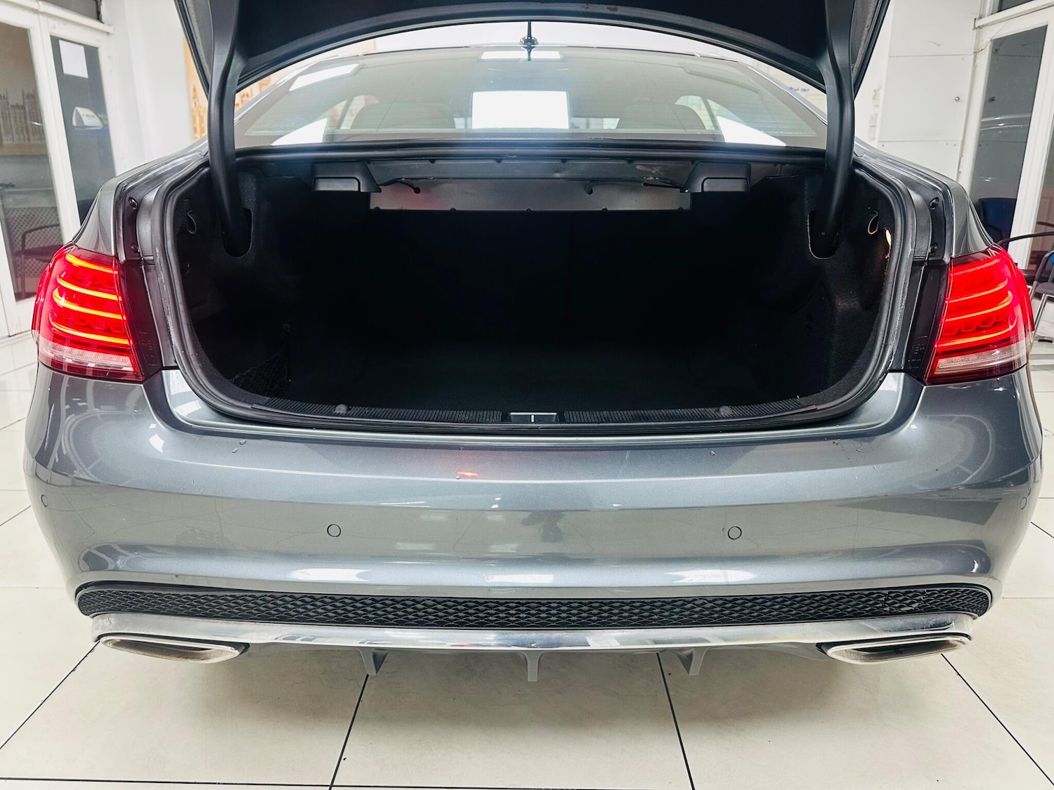 Used Mercedes-Benz E Class 2017 for sale - 77306137: Photo 35