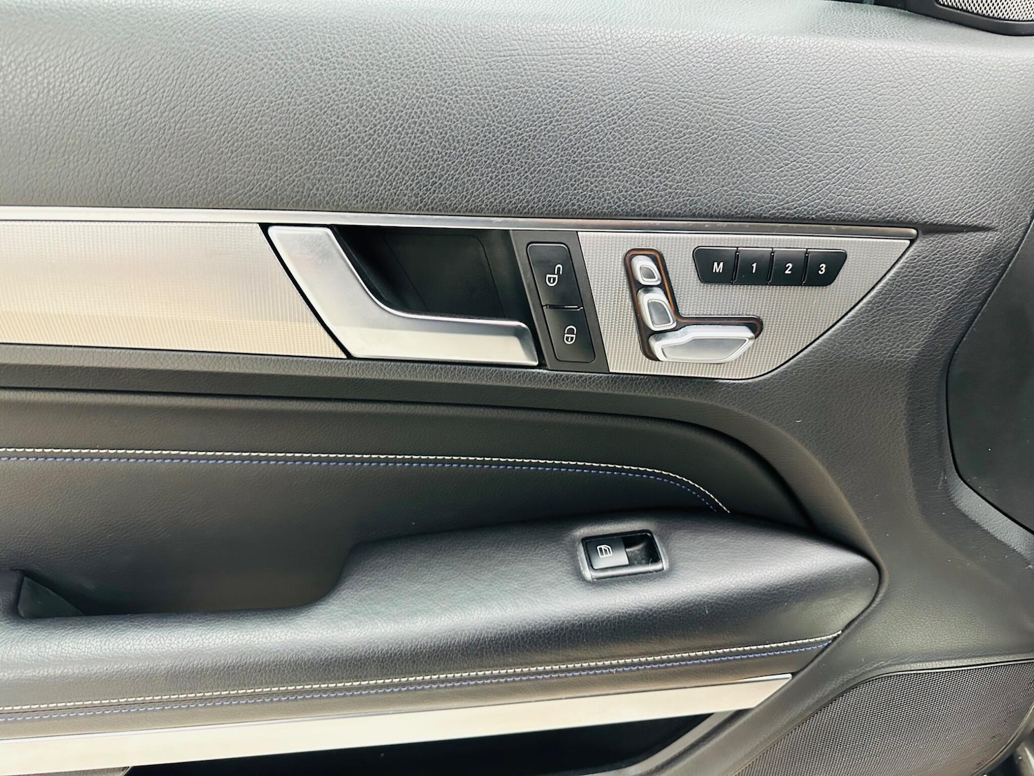 Used Mercedes-Benz E Class 2017 for sale - 77306137: Photo 37