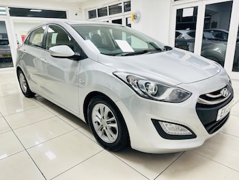 Used Hyundai i30 2013 for sale - 76473755: Photo