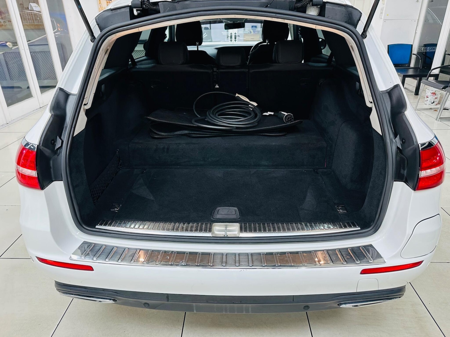 Used Mercedes-Benz E Class 2019 for sale - 76850222: Photo 41