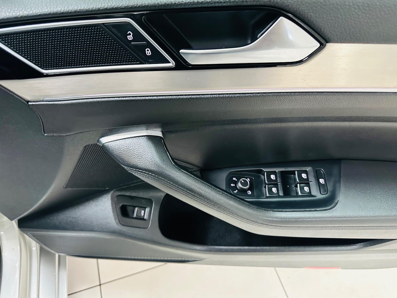 Used Volkswagen Passat 2016 for sale - 76666827: Photo 30