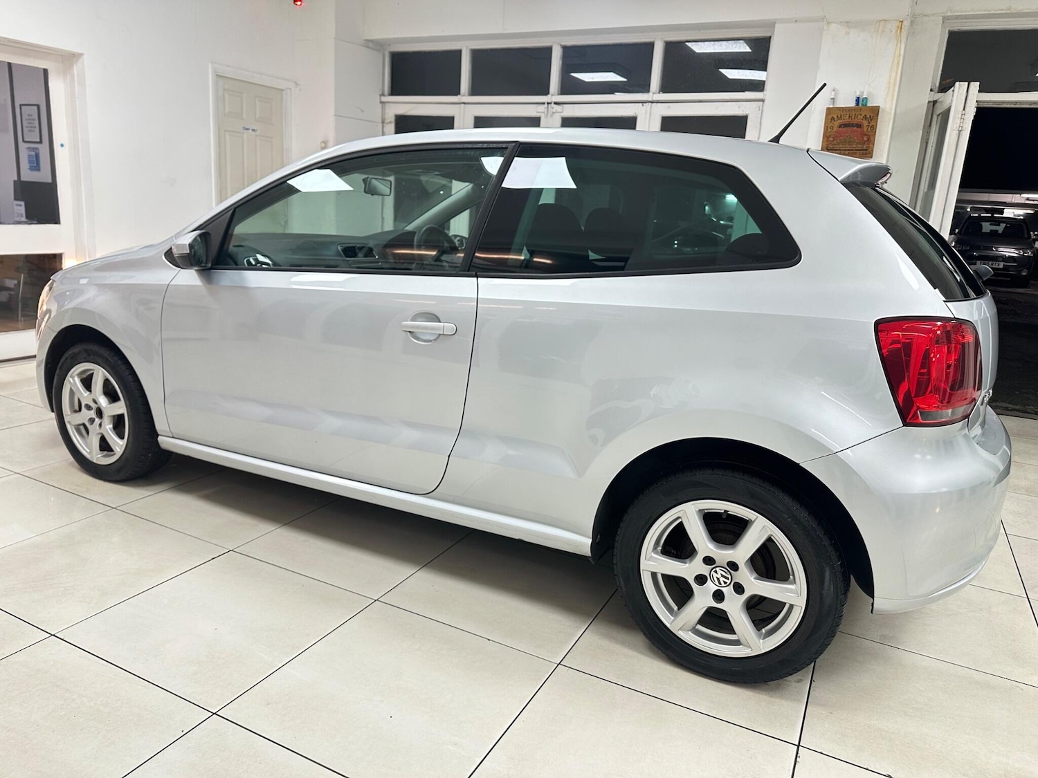 Used Volkswagen Polo 2010 for sale - 76989443: Photo 24