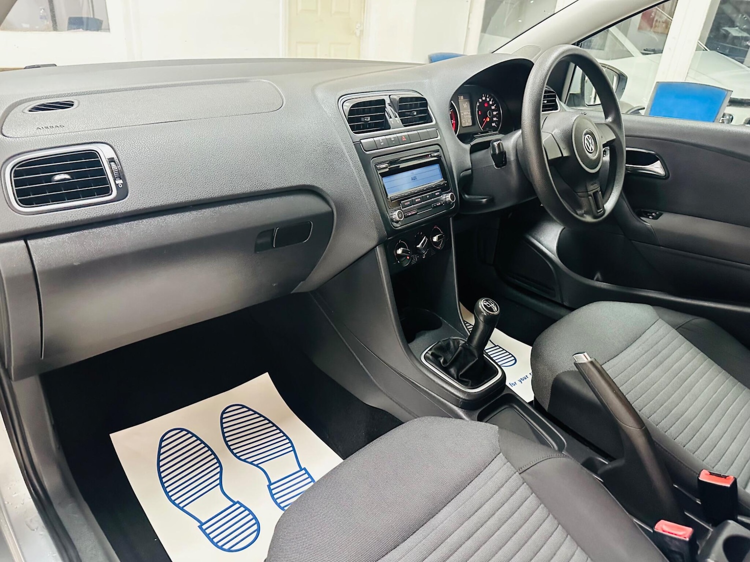 Used Volkswagen Polo 2010 for sale - 76989443: Photo 29