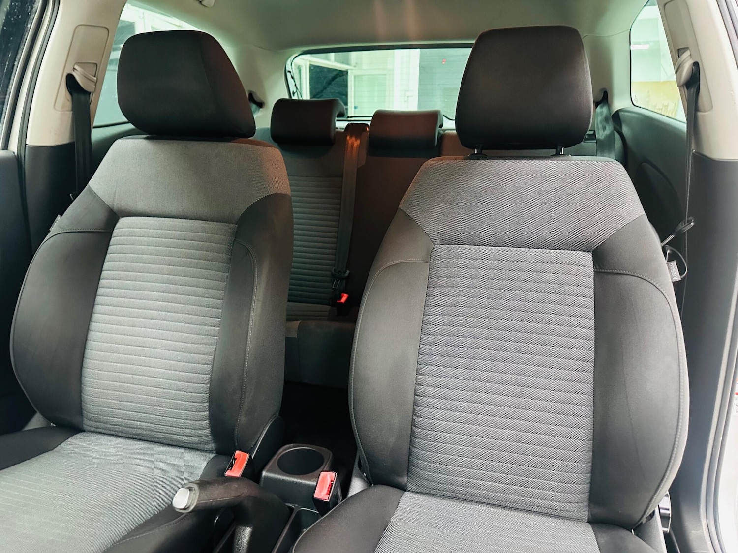 Used Volkswagen Polo 2010 for sale - 76989443: Photo 8