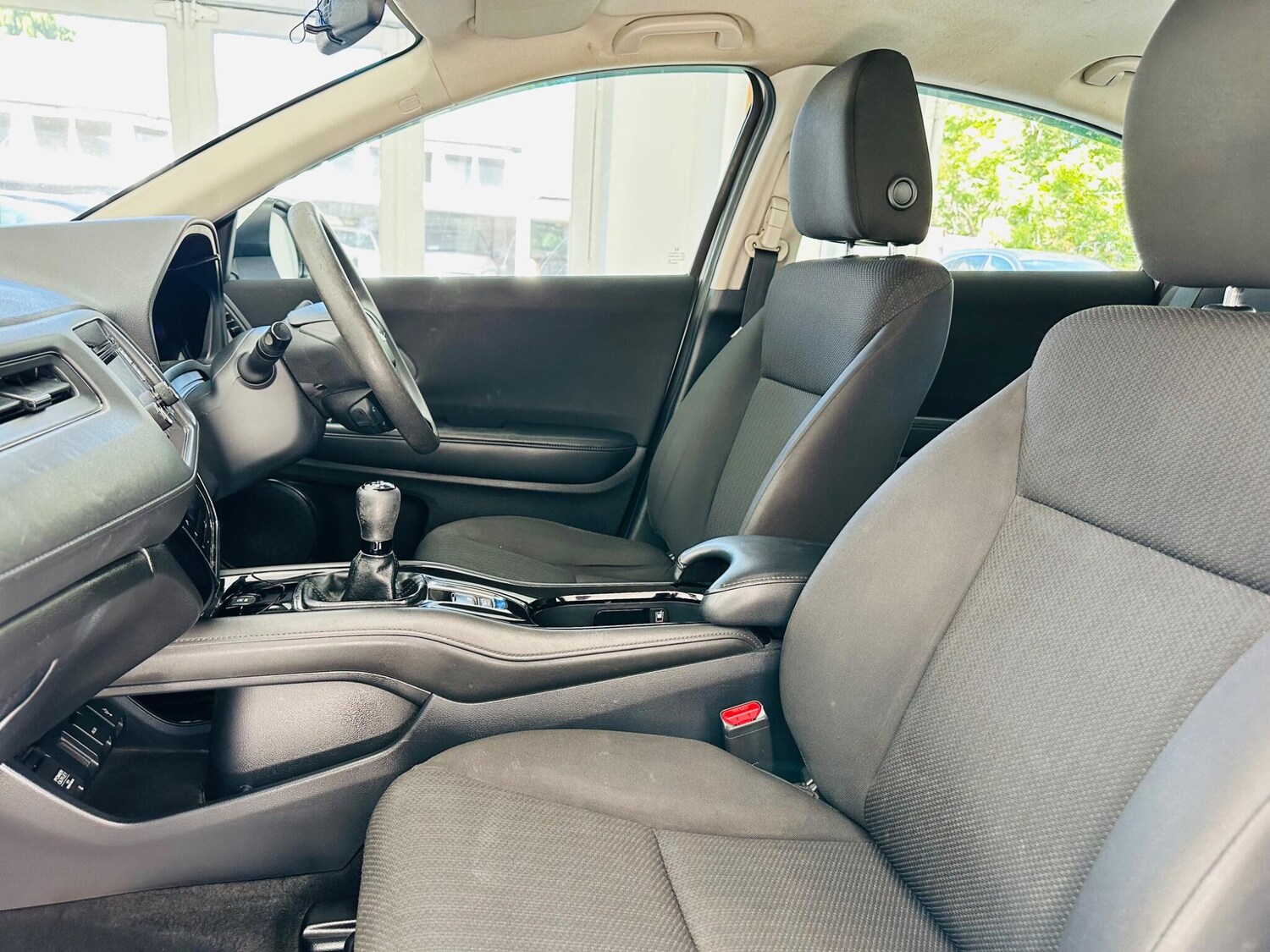 Used Honda HR-V 2016 for sale - 76137029: Photo 28