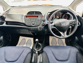 Used Honda Jazz 2011 for sale - 79609169: Photo