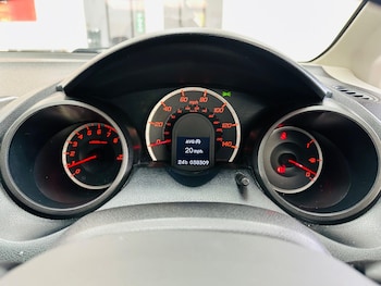 Used Honda Jazz 2011 for sale - 79609169: Photo