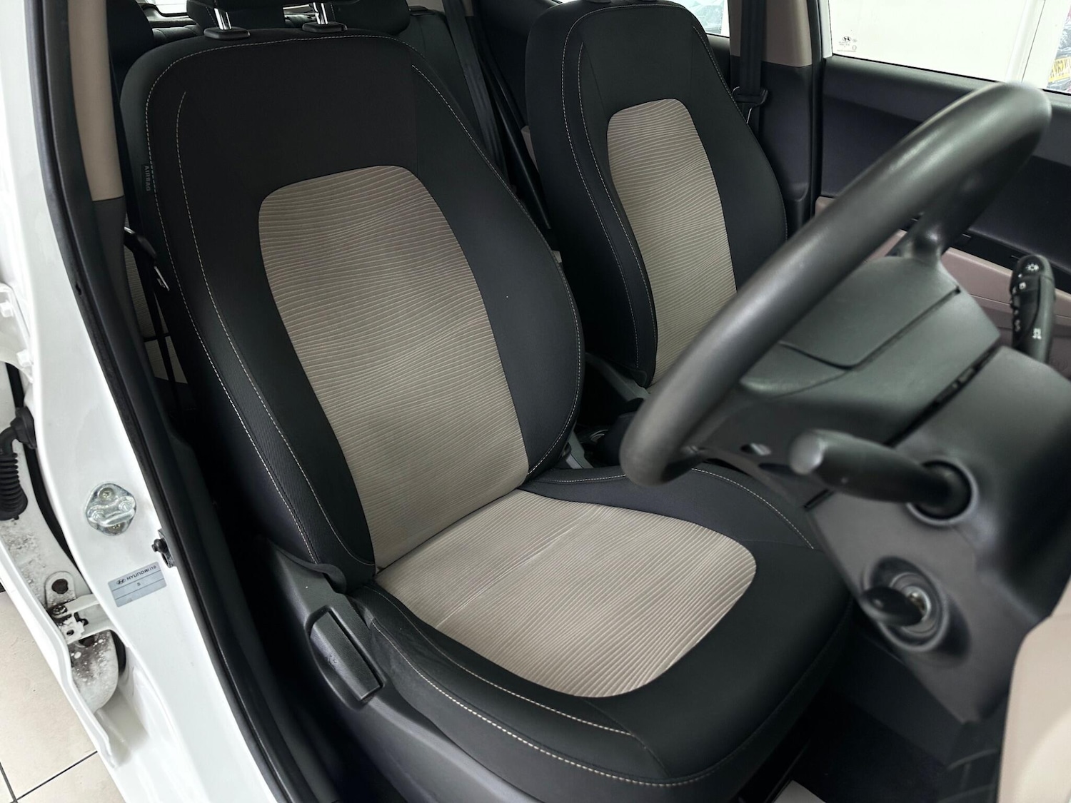 Used Hyundai i10 2016 for sale - 77683714: Photo 20