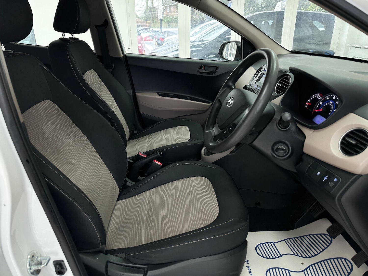 Used Hyundai i10 2016 for sale - 77683714: Photo 21