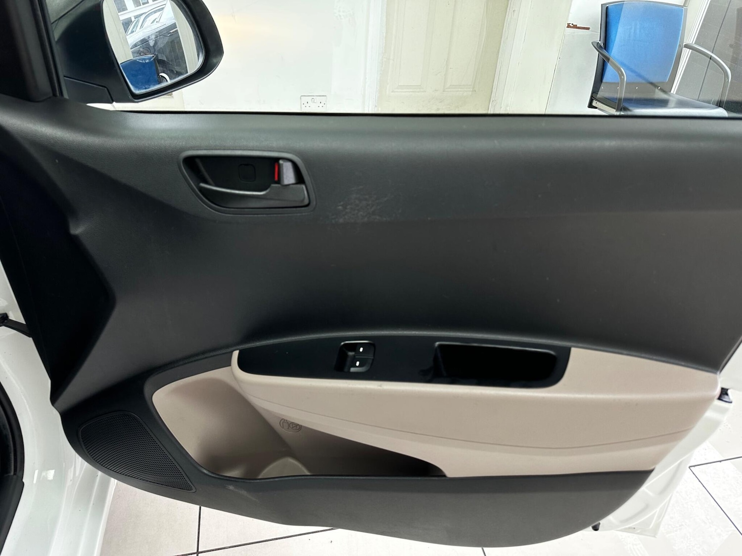 Used Hyundai i10 2016 for sale - 77683714: Photo 27