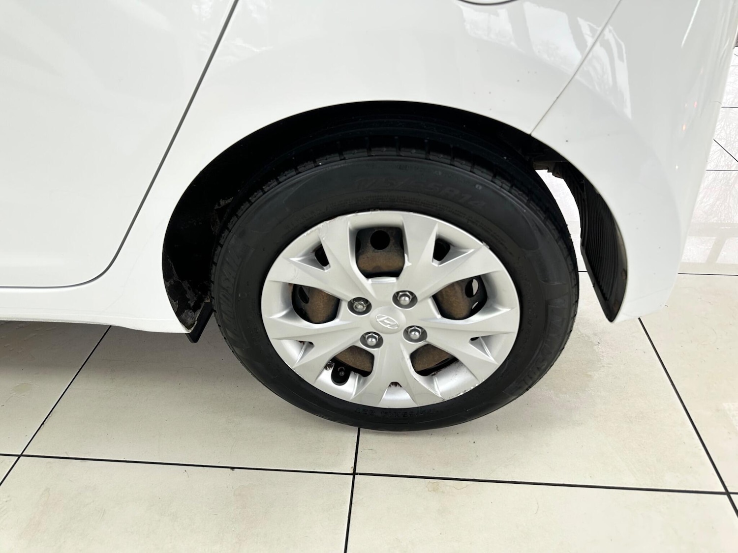 Used Hyundai i10 2016 for sale - 77683714: Photo 32