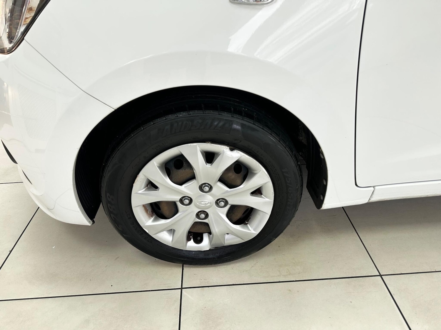 Used Hyundai i10 2016 for sale - 77683714: Photo 33