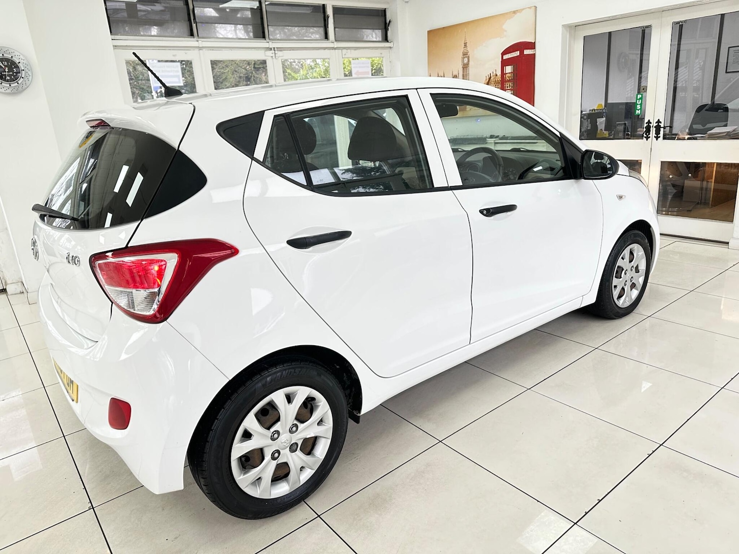 Used Hyundai i10 2016 for sale - 77683714: Photo 36