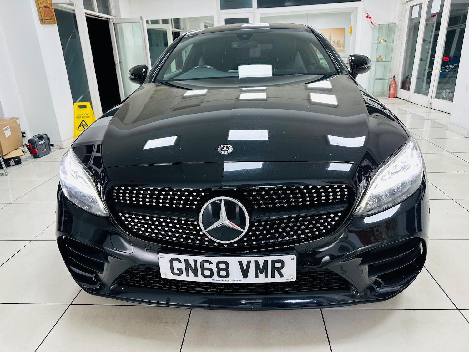 Used Mercedes-Benz C Class 2018 for sale - 77203416: Photo 2