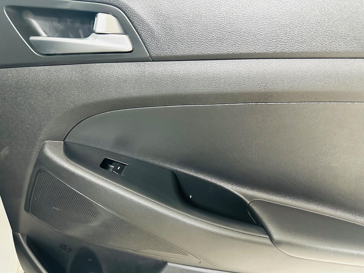 Used Hyundai TUCSON 2017 for sale - 76701006: Photo 42