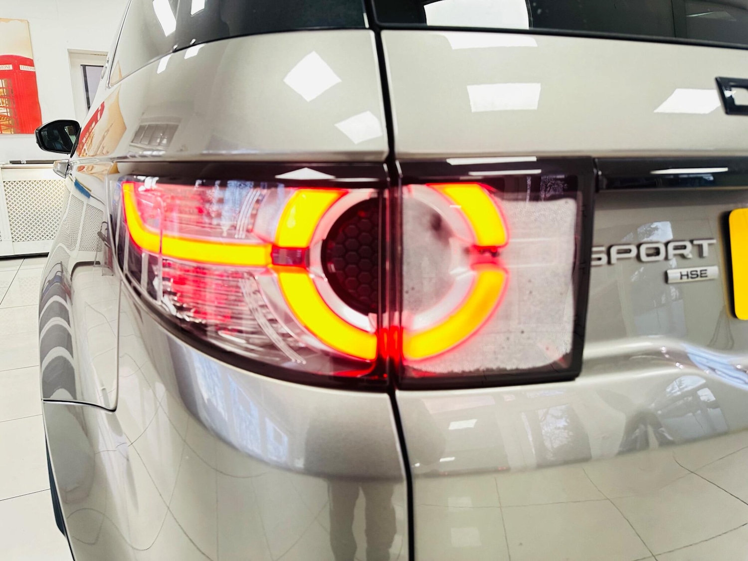 Used Land Rover Discovery Sport 2018 for sale - 77358853: Photo 12