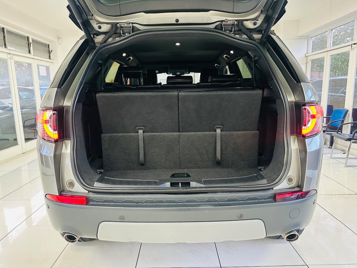 Used Land Rover Discovery Sport 2018 for sale - 77358853: Photo 36