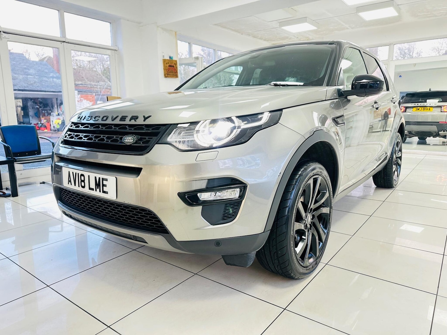 Used Land Rover Discovery Sport 2018 for sale - 77358853: Photo 4