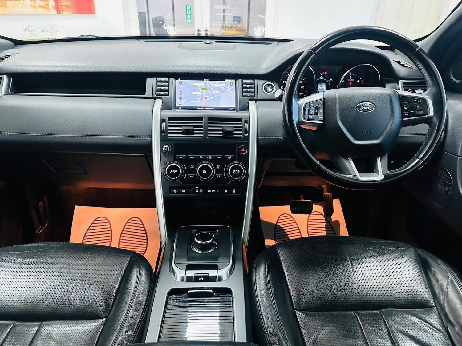 Used Land Rover Discovery Sport 2018 for sale - 77358853: Photo 41