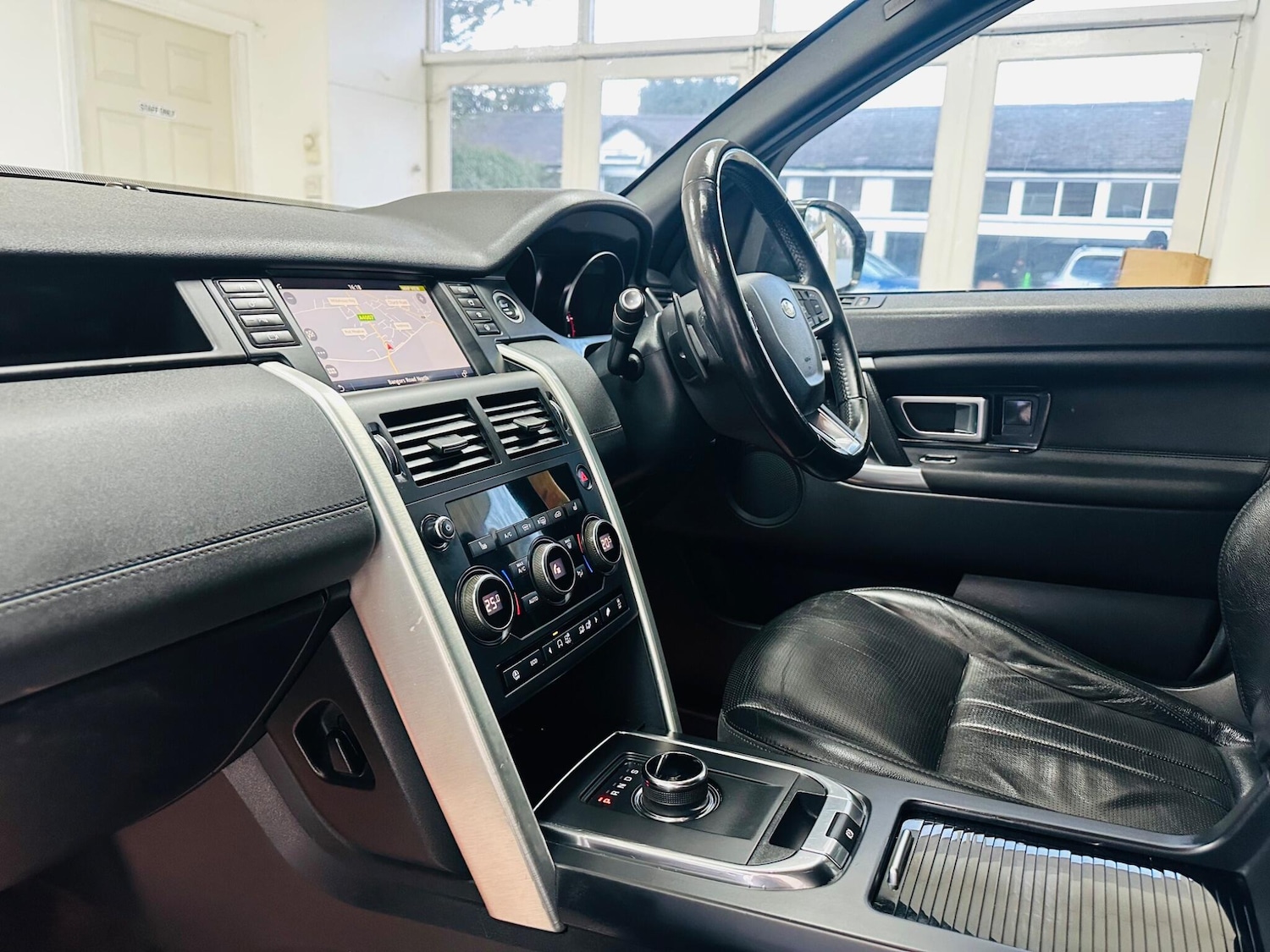 Used Land Rover Discovery Sport 2018 for sale - 77358853: Photo 45