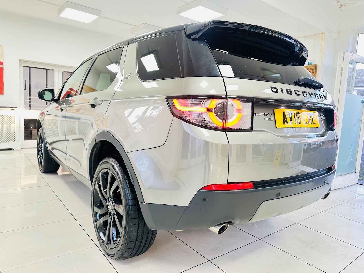 Used Land Rover Discovery Sport 2018 for sale - 77358853: Photo 6