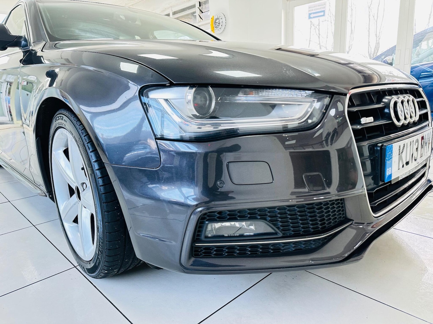 Used Audi A4 2013 for sale - 77175155: Photo 11