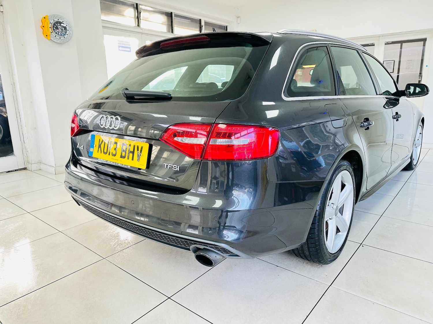 Used Audi A4 2013 for sale - 77175155: Photo 9