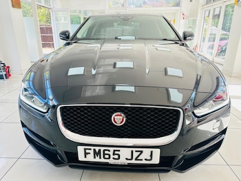 Used Jaguar XE 2016 for sale - 75839282: Photo