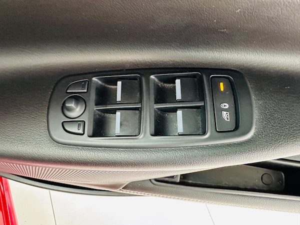 Used Jaguar XE 2018 for sale - 75415226: Photo 23