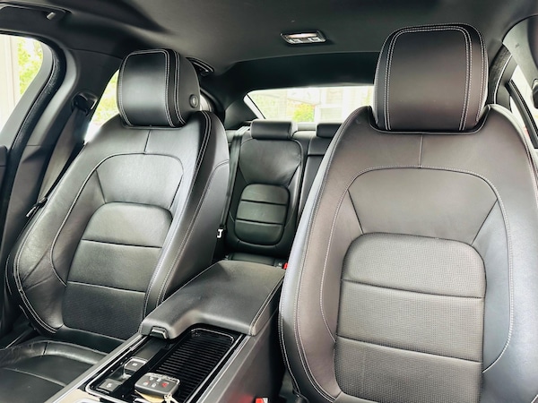 Used Jaguar XE 2018 for sale - 75415226: Photo 8