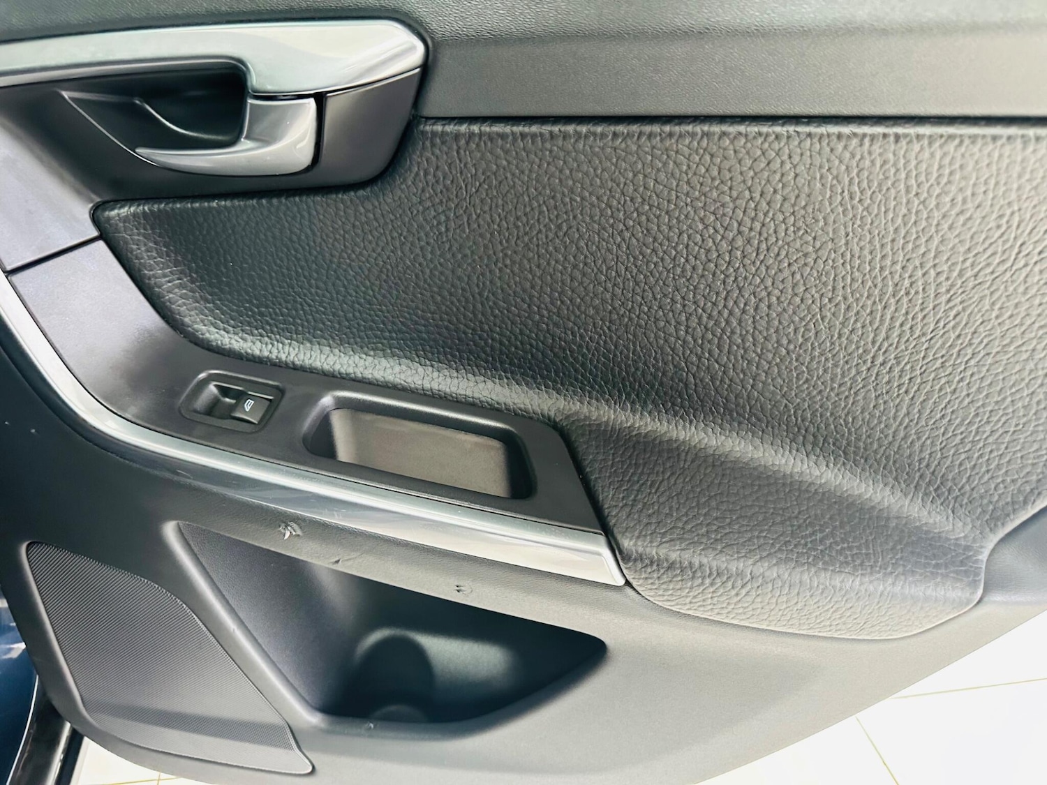 Used Volvo XC60 2012 for sale - 78072426: Photo 38