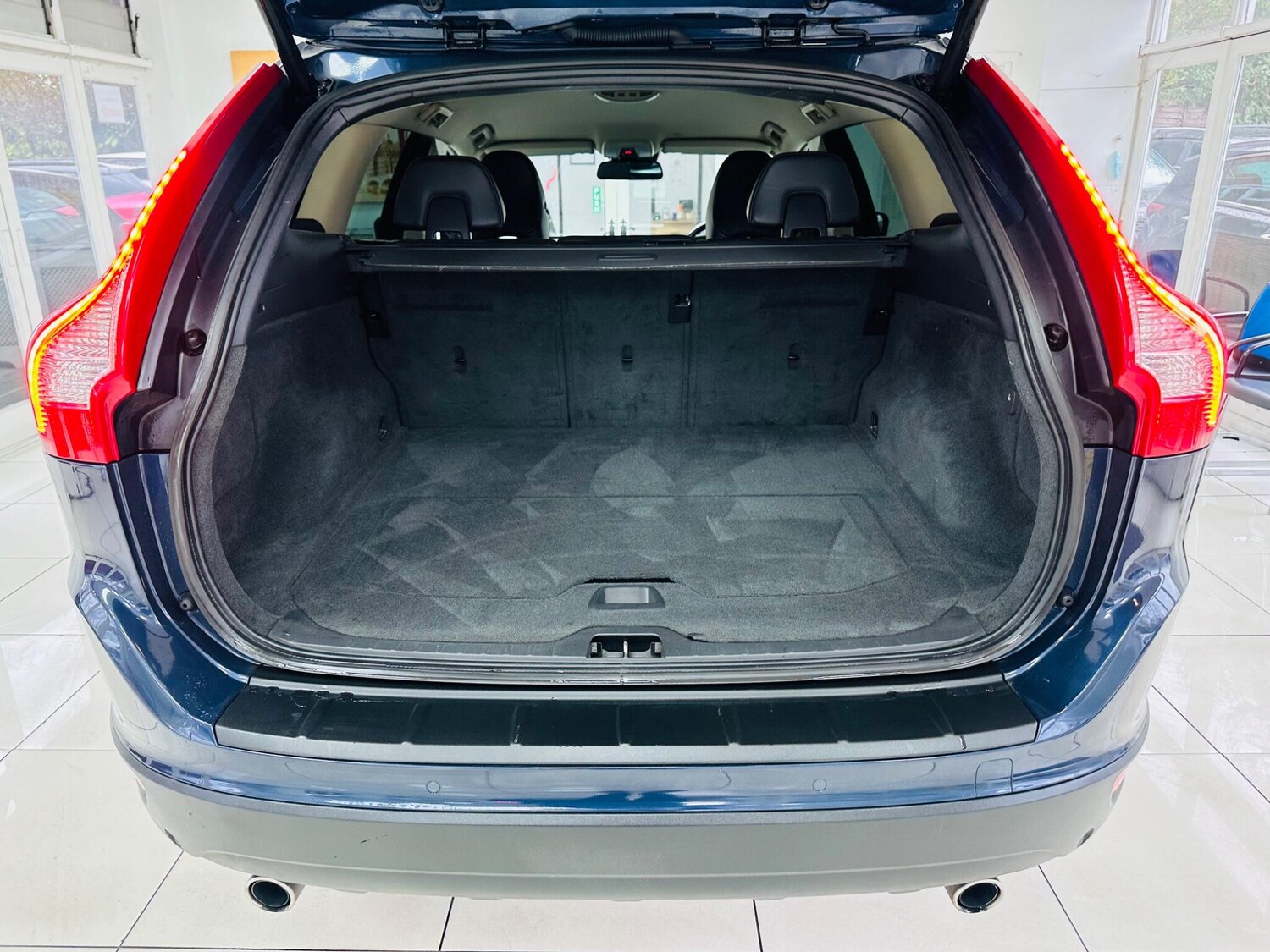 Used Volvo XC60 2012 for sale - 78072426: Photo 45