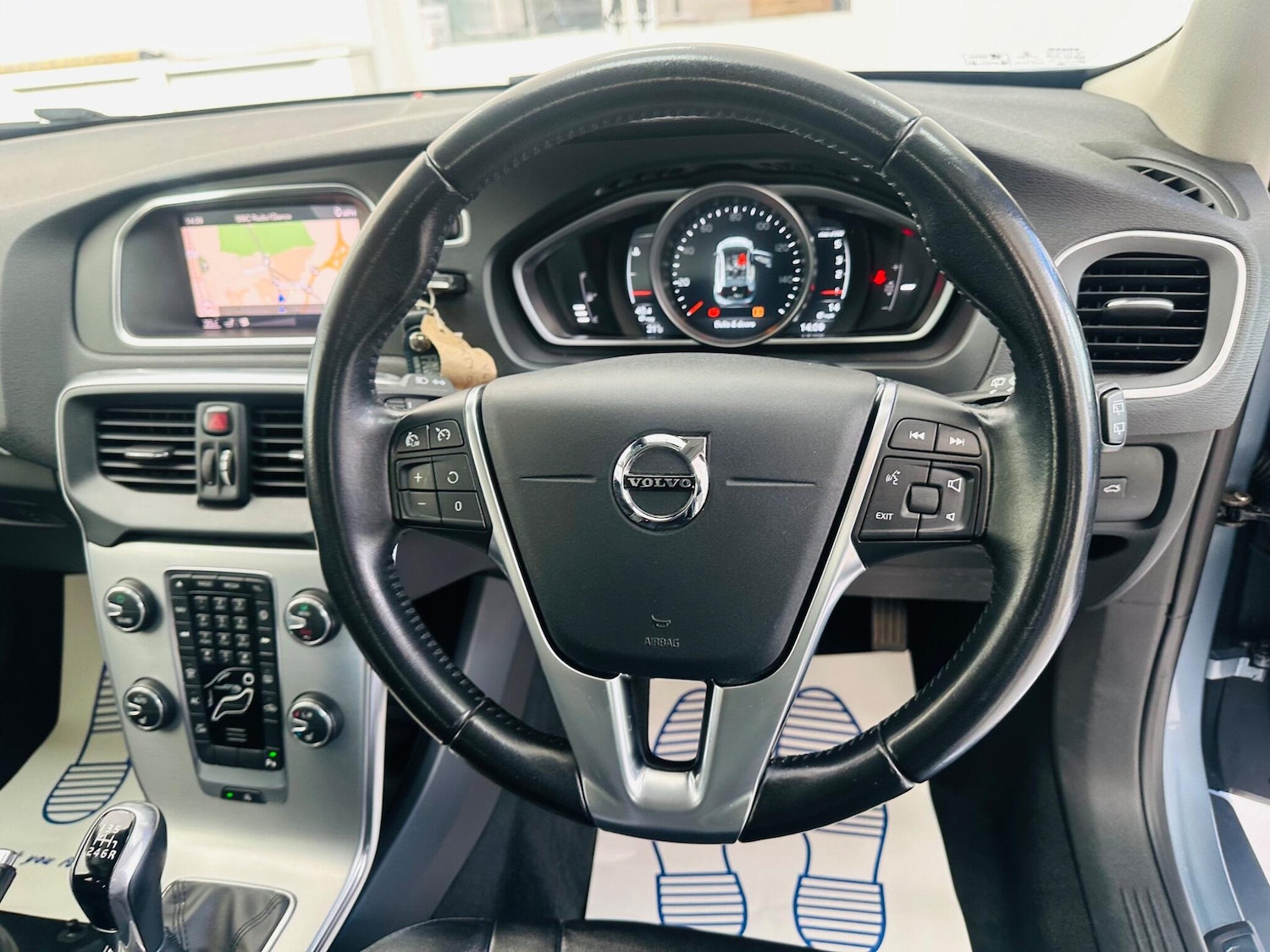 Used Volvo V40 for sale - 77320885: Photo 27