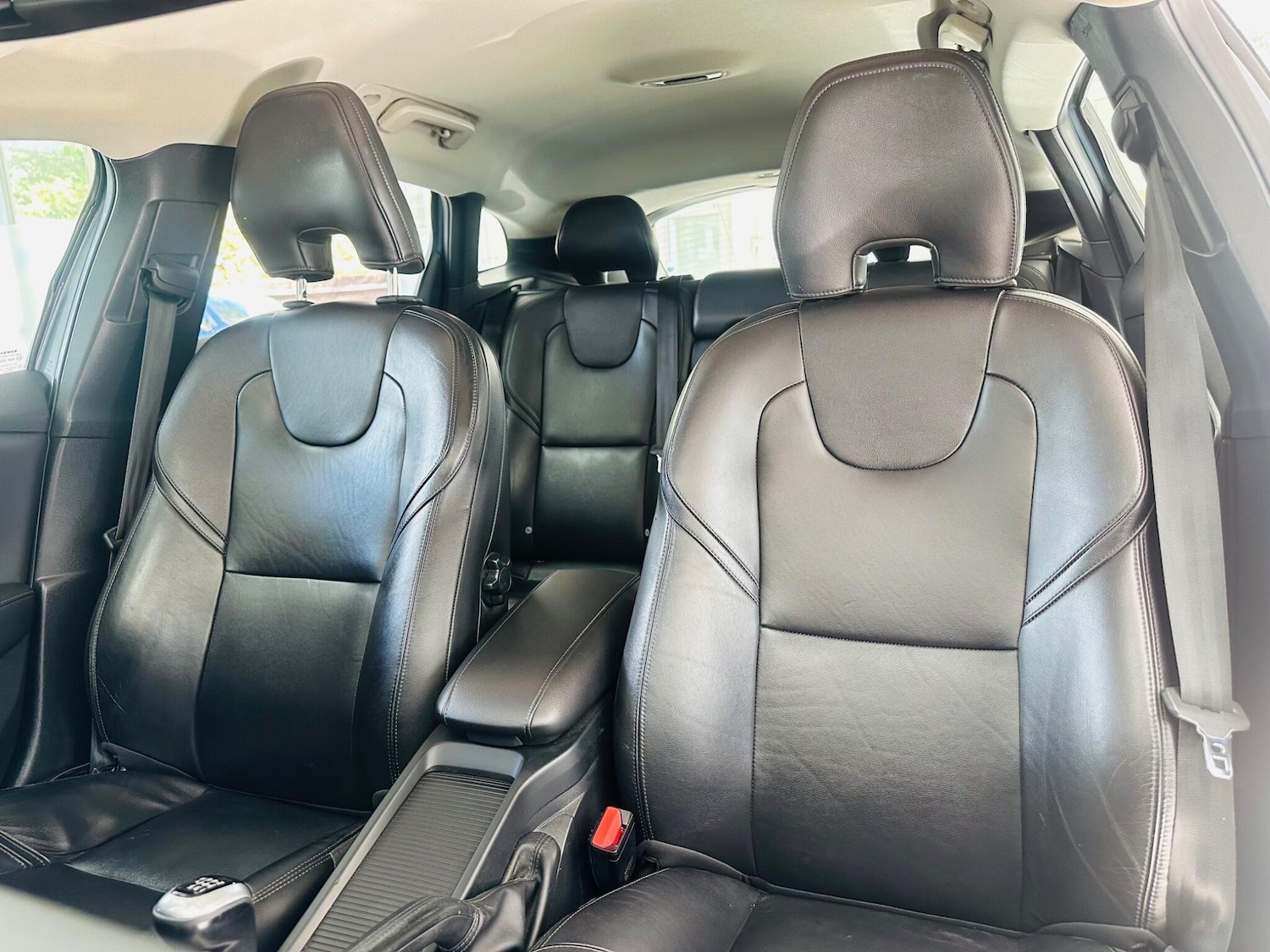 Used Volvo V40 for sale - 77320885: Photo 42