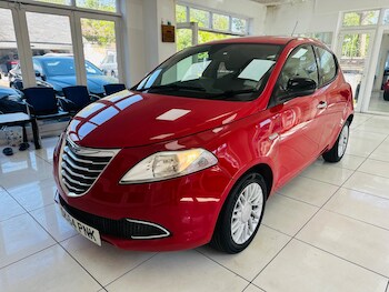 Used Chrysler Ypsilon 2014 for sale - 78404897: Photo