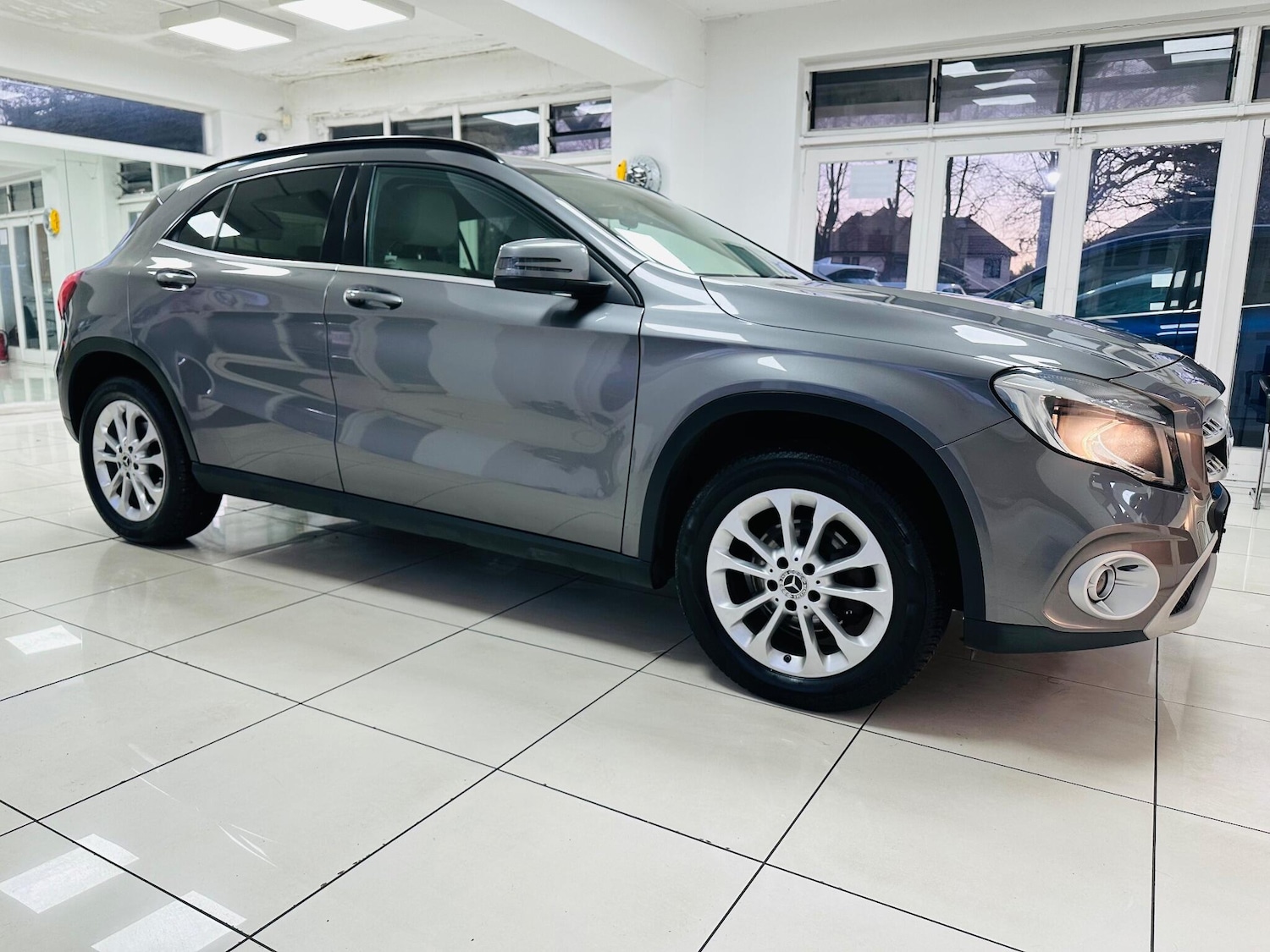 Used Mercedes-Benz GLA 2017 for sale - 77091317: Photo 2