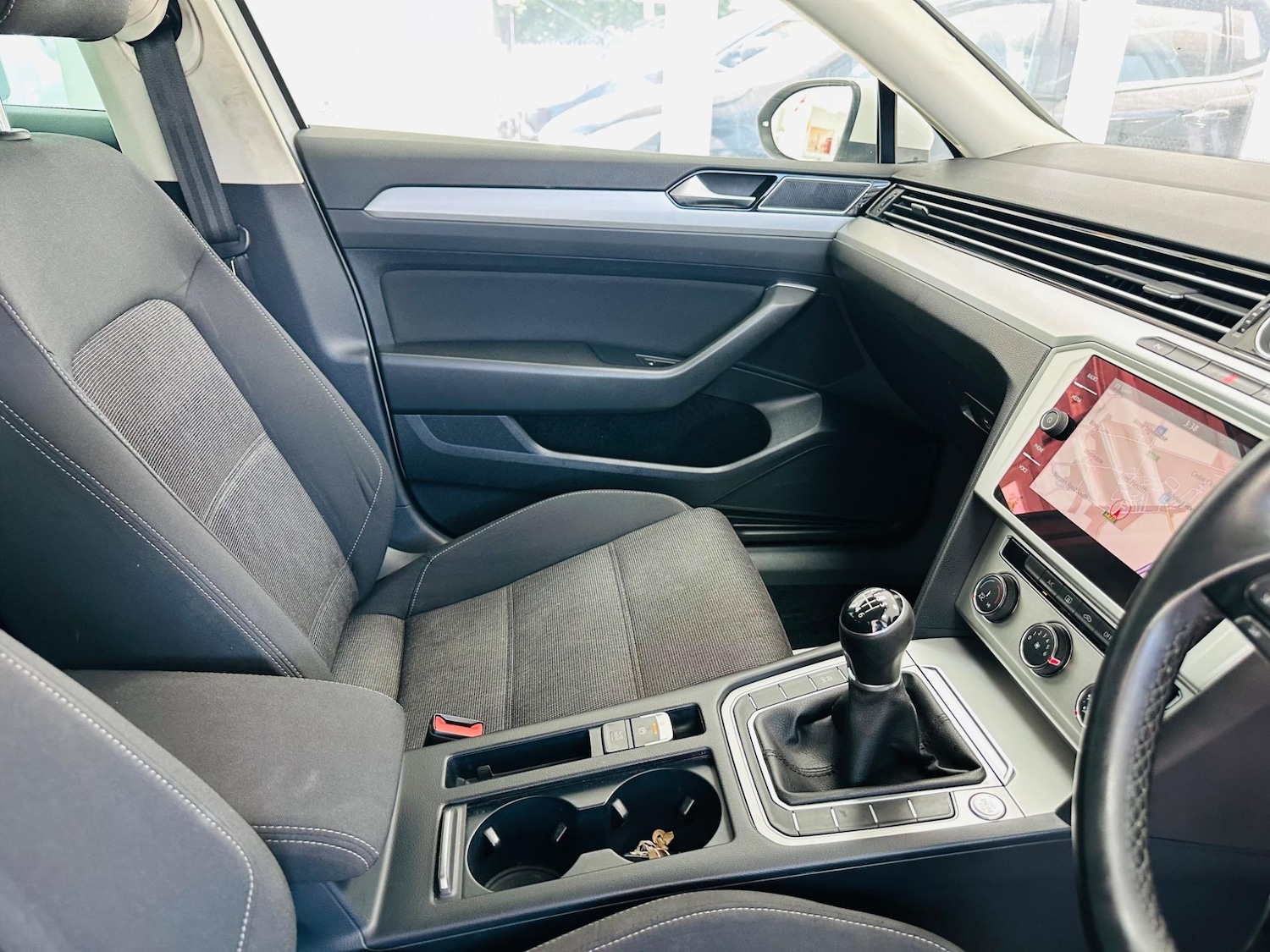 Used Volkswagen Passat 2017 for sale - 76013001: Photo 11