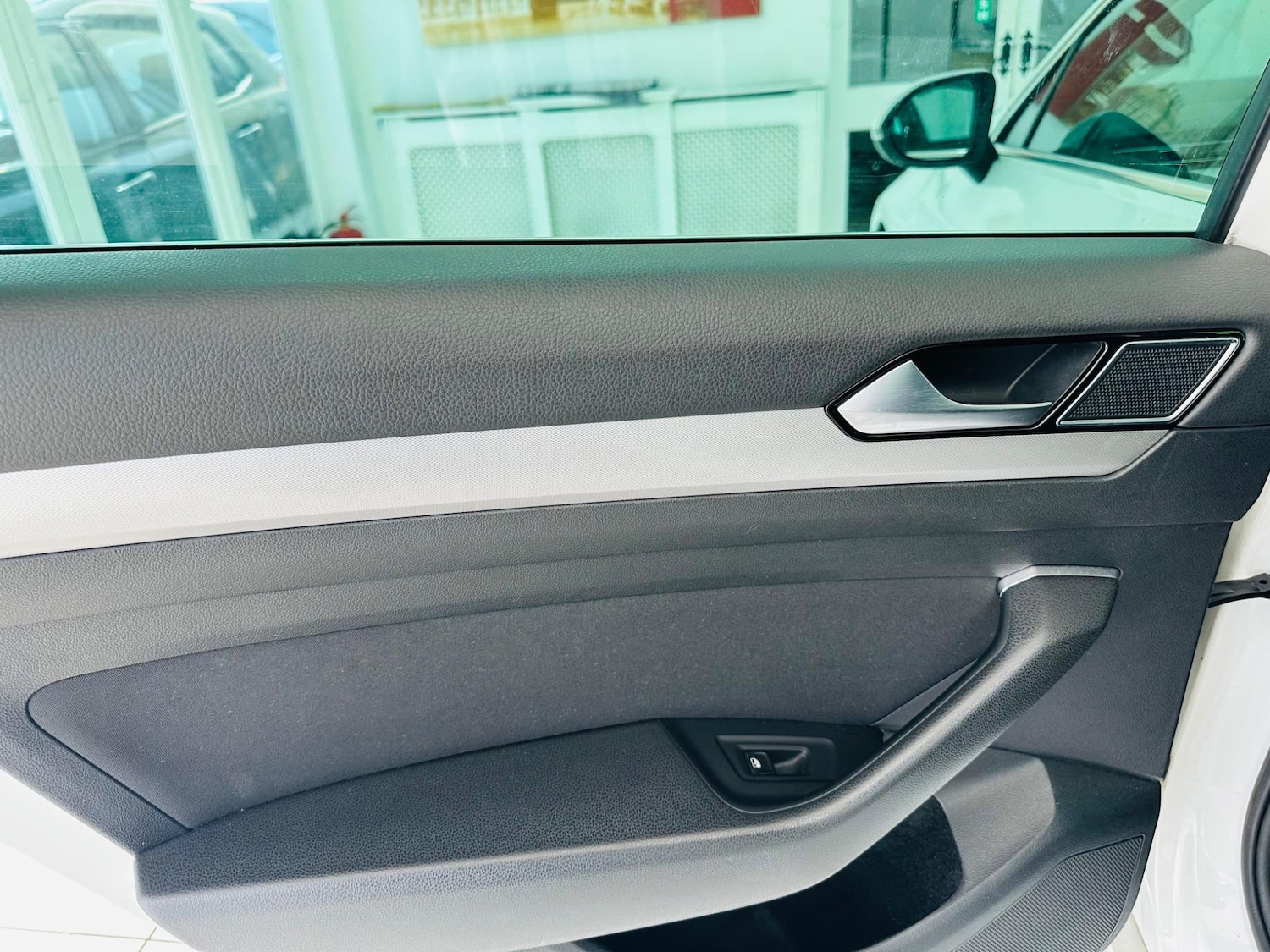 Used Volkswagen Passat 2017 for sale - 76013001: Photo 25