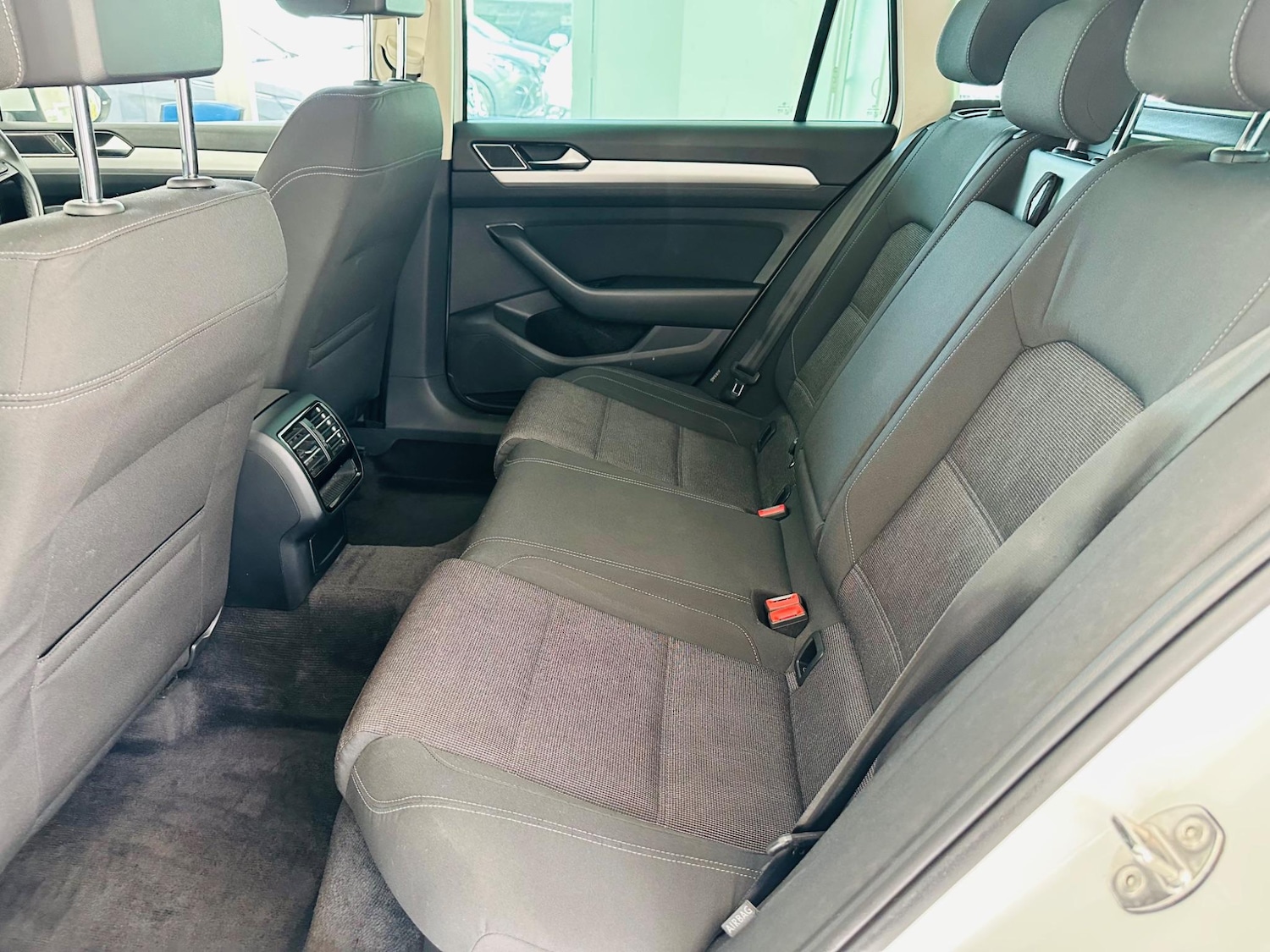 Used Volkswagen Passat 2017 for sale - 76013001: Photo 26