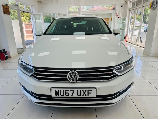 Used Volkswagen Passat 2017 for sale - 76013001: Photo 2