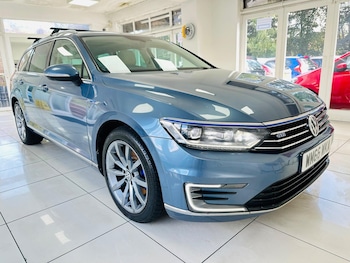 Volkswagen - Passat