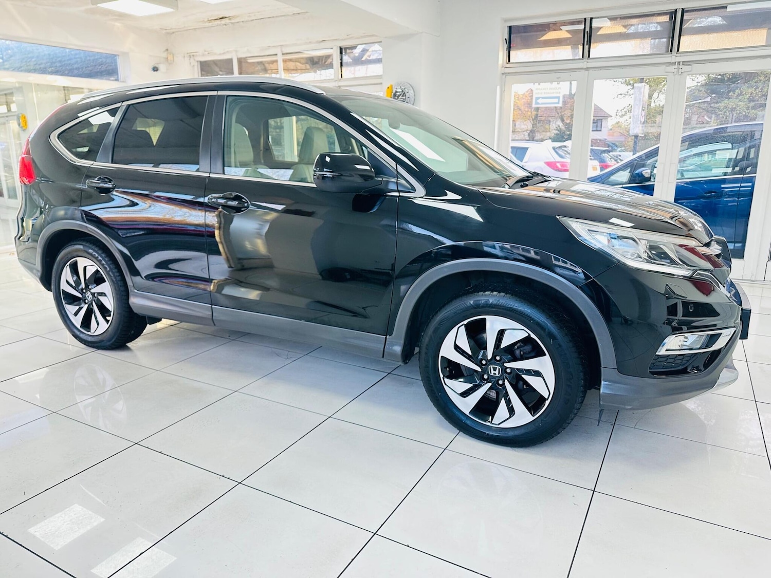 Used Honda CR-V 2016 for sale - 76714880: Photo 17