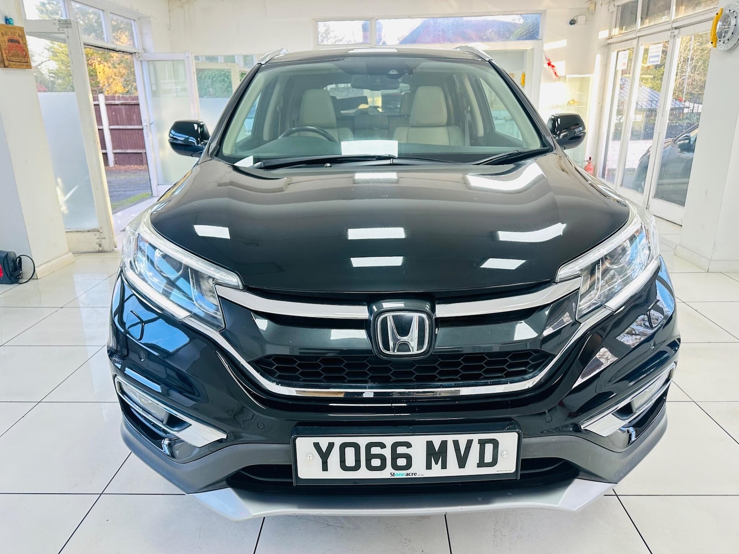Used Honda CR-V 2016 for sale - 76714880: Photo 2